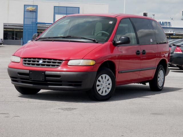 Photo of 1999 Plymouth Voyager