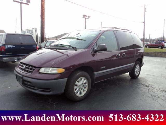 Photo of 1998 Plymouth Voyager