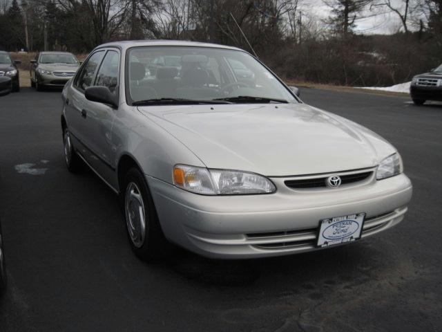 Photo of 2000 Toyota Corolla