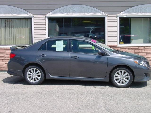 Photo of 2010 Toyota Corolla