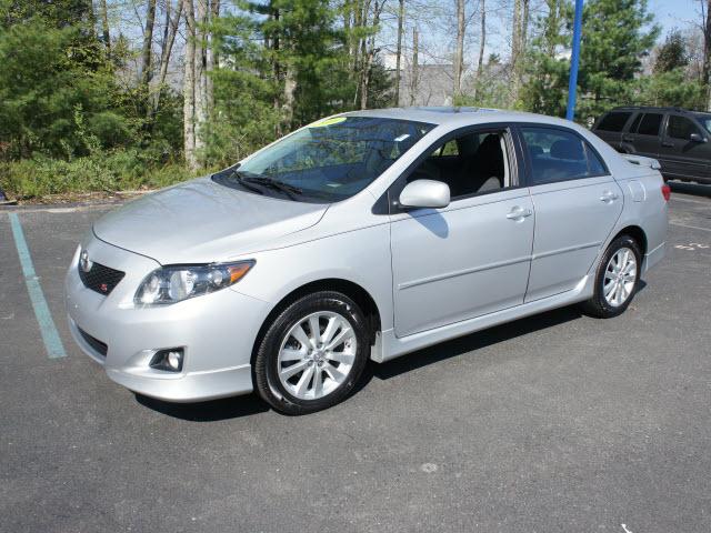 Photo of 2010 Toyota Corolla