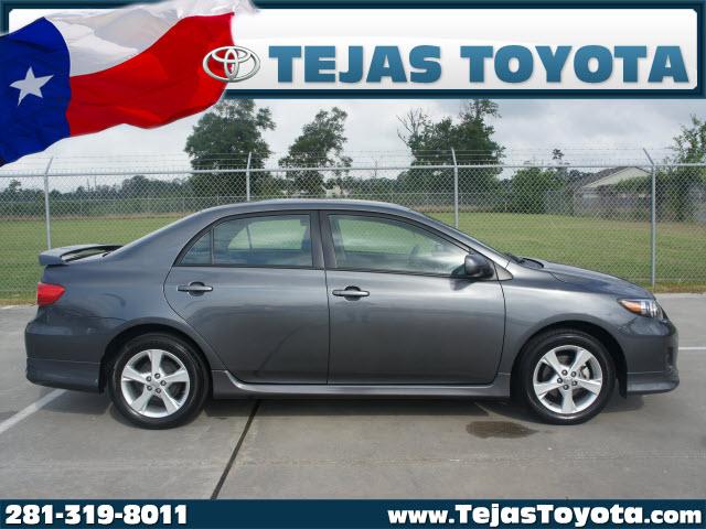 Photo of 2011 Toyota Corolla