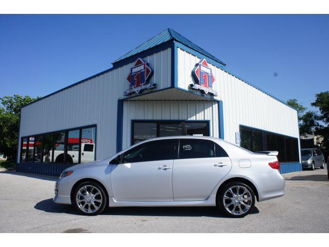 Photo of 2010 Toyota Corolla