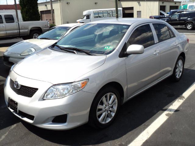 Photo of 2010 Toyota Corolla