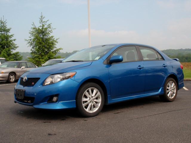 Photo of 2010 Toyota Corolla