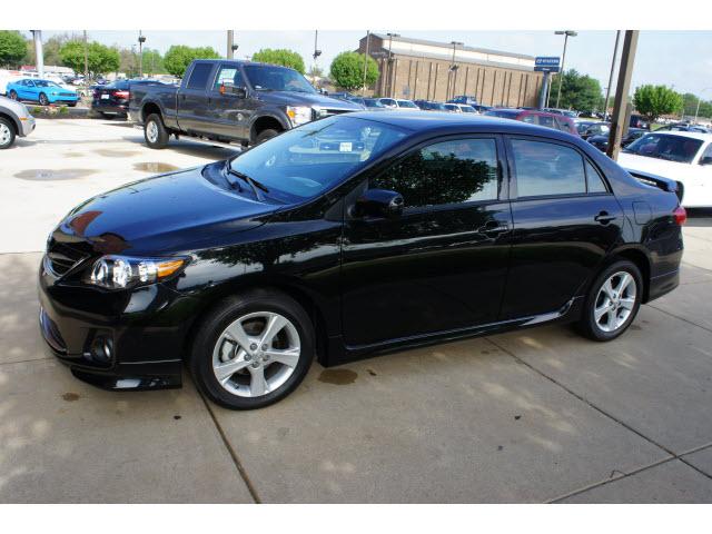 Photo of 2011 Toyota Corolla