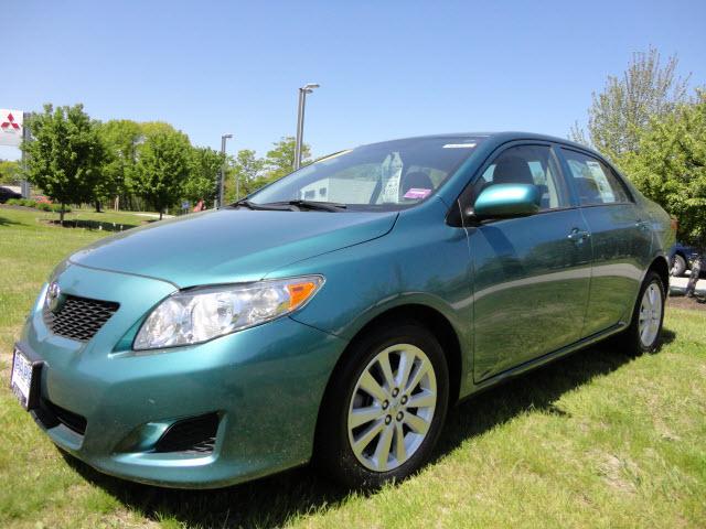 Photo of 2010 Toyota Corolla