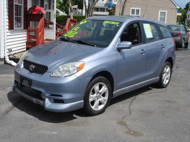 Photo of 2004 Toyota Matrix