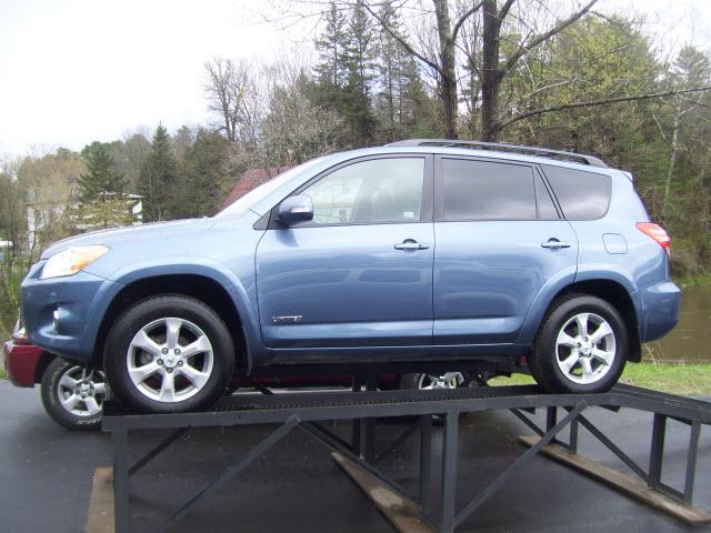 Photo of 2009 Toyota RAV4