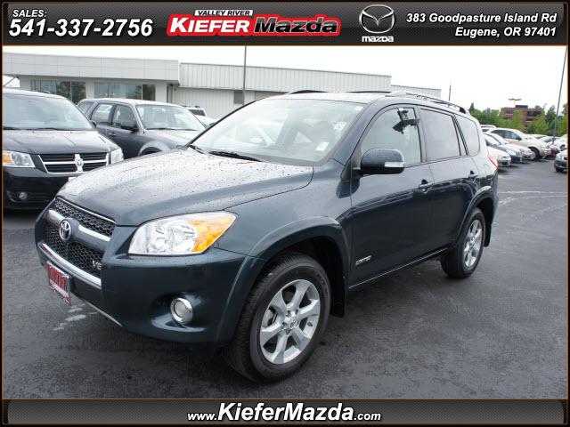 Photo of 2011 Toyota RAV4