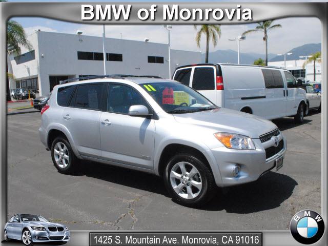 Photo of 2011 Toyota Sequoia