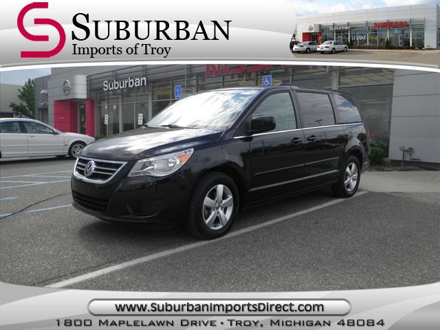 Photo of 2011 Volkswagen Routan
