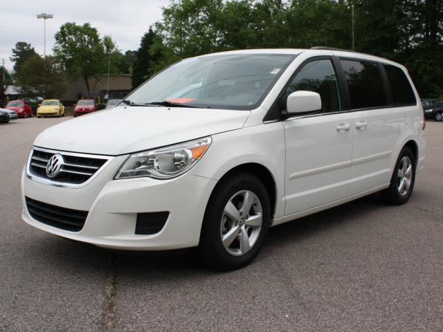 Photo of 2011 Volkswagen Routan