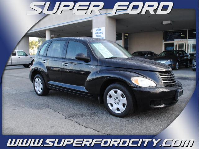 Photo of 2006 Chrysler PT Cruiser