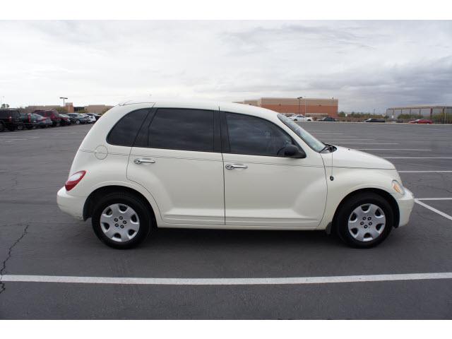 Photo of 2007 Chrysler PT Cruiser