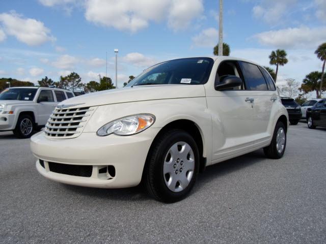Photo of 2007 Chrysler PT Cruiser