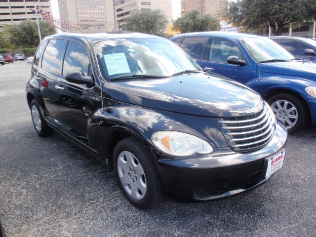 Photo of 2006 Chrysler PT Cruiser