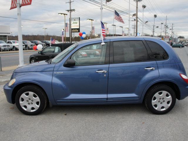 Photo of 2006 Chrysler PT Cruiser