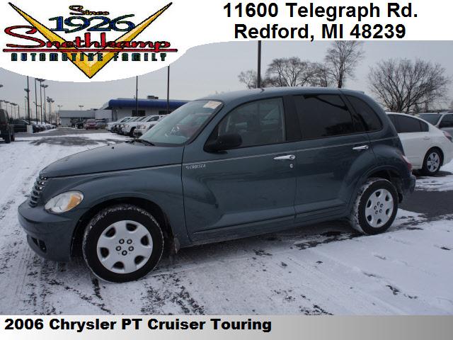Photo of 2006 Chrysler PT Cruiser