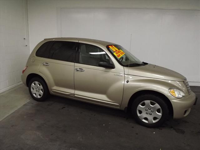 Photo of 2006 Chrysler PT Cruiser