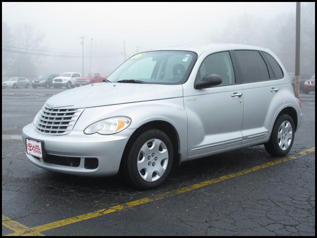 Photo of 2006 Chrysler PT Cruiser