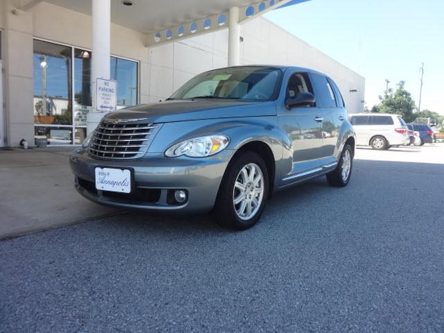 Photo of 2010 Chrysler PT Cruiser