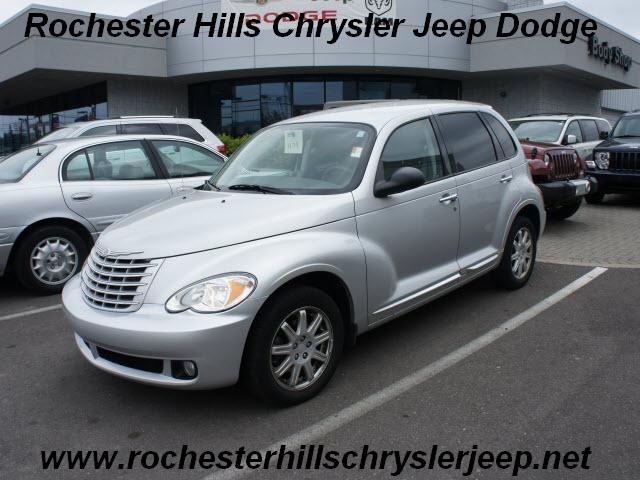 Photo of 2010 Chrysler PT Cruiser