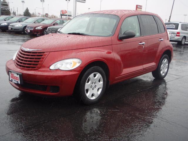 Photo of 2008 Chrysler PT Cruiser