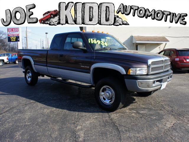 Photo of 1998 Dodge Ram 2500