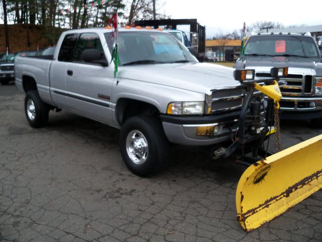Photo of 2002 Dodge Ram 2500