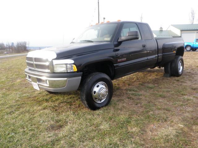 Photo of 2002 Dodge Ram 3500