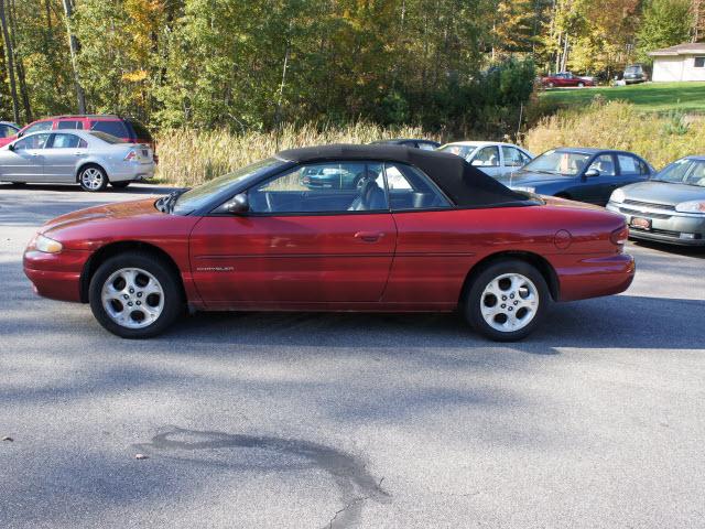 Photo of 2000 Chrysler Sebring