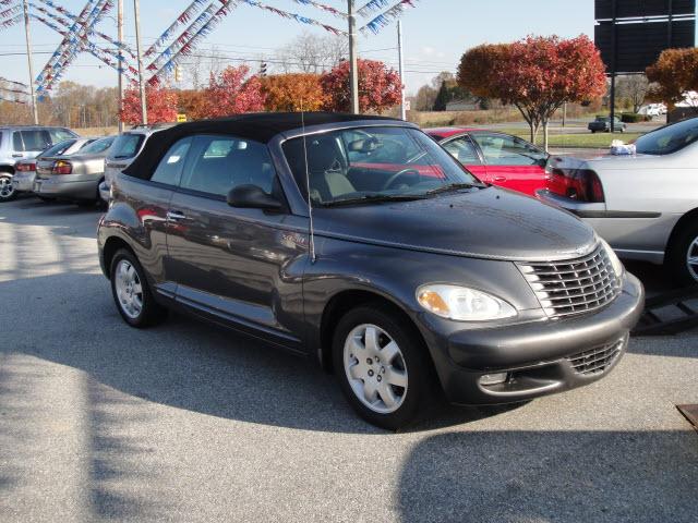 Photo of 2005 Chrysler PT Cruiser