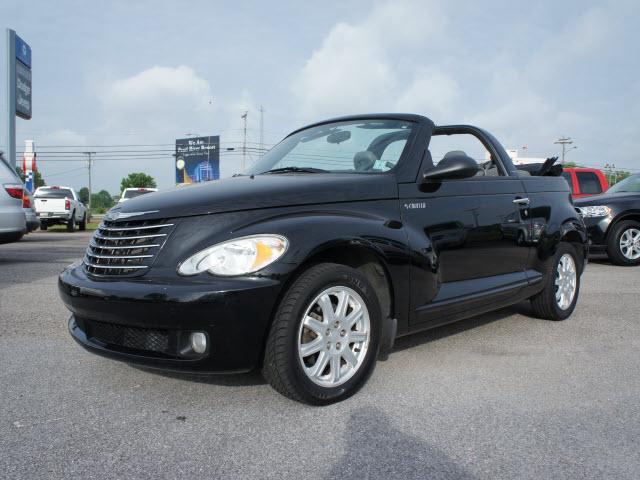 Photo of 2006 Chrysler PT Cruiser