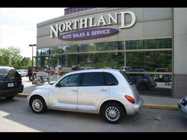 Photo of 2004 Chrysler PT Cruiser