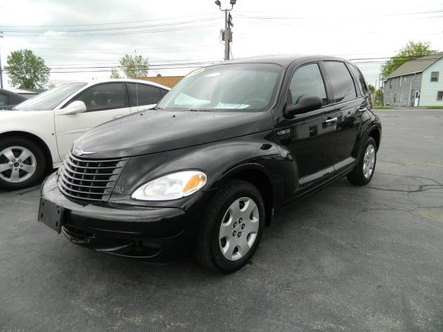 Photo of 2005 Chrysler PT Cruiser
