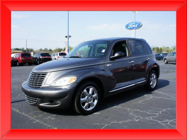Photo of 2004 Chrysler PT Cruiser