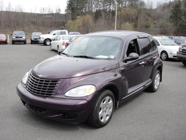 Photo of 2005 Chrysler PT Cruiser