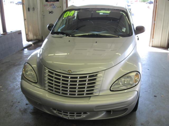 Photo of 2004 Chrysler PT Cruiser