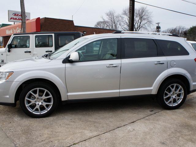 Photo of 2011 Dodge Journey