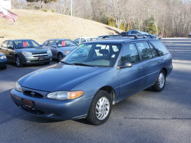 Photo of 1999 Ford Escort