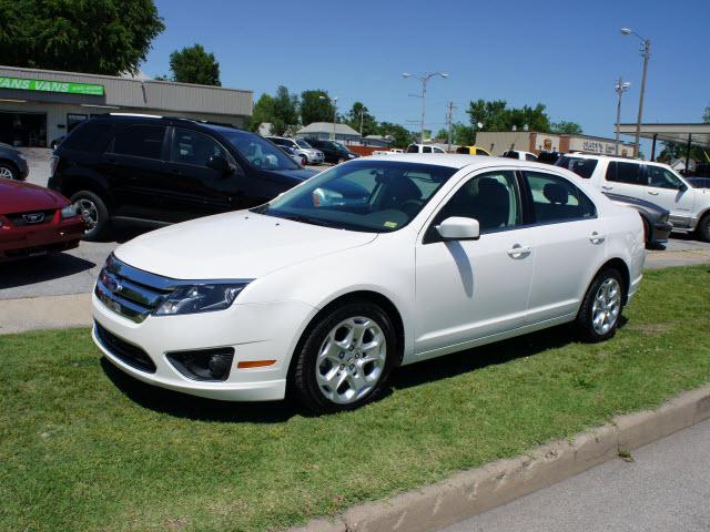 Photo of 2011 Ford Fusion