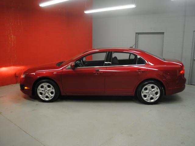 Photo of 2011 Ford Fusion