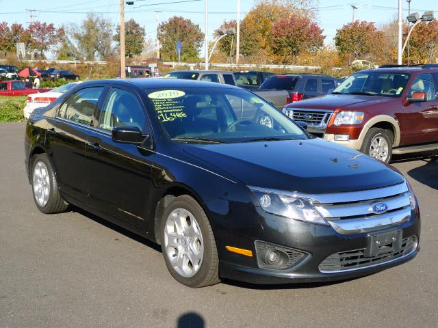 Photo of 2010 Ford Fusion
