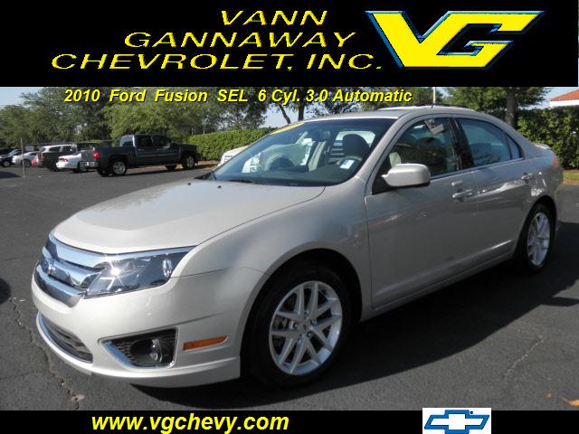 Photo of 2010 Ford Fusion