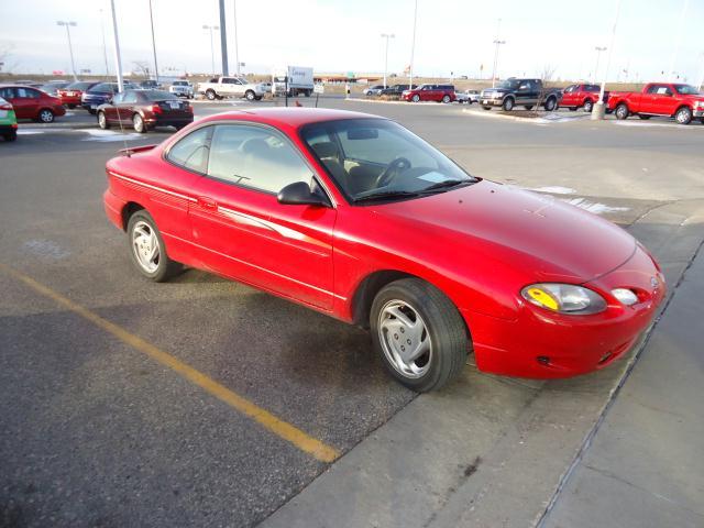 Photo of 1999 Ford Escort