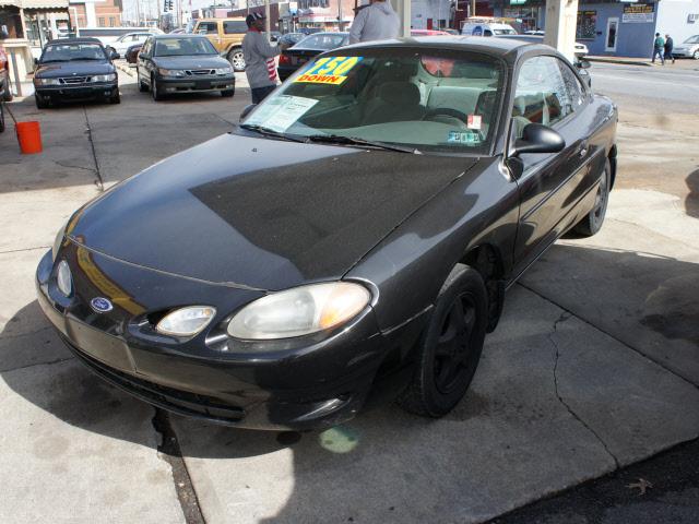 Photo of 1998 Ford Escort