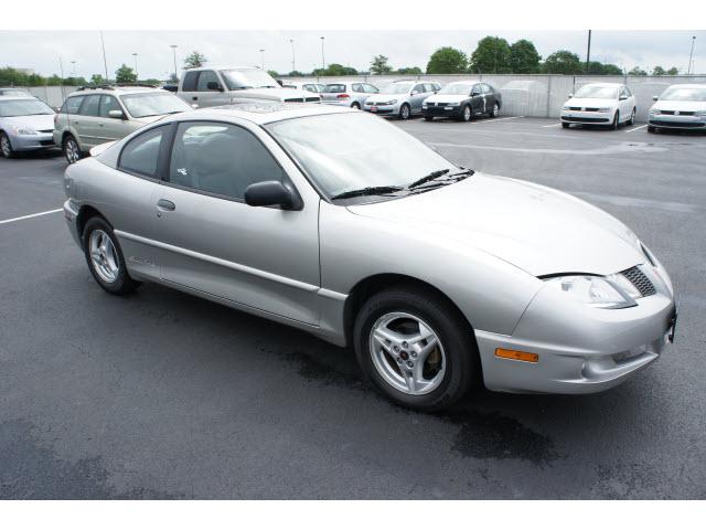 Photo of 2005 Pontiac Sunfire