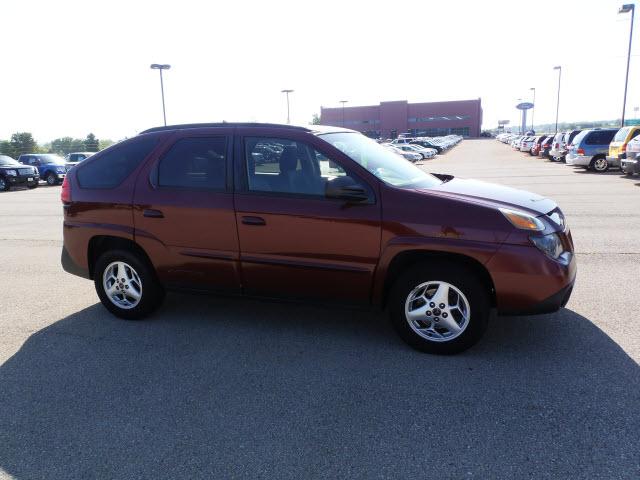 Photo of 2004 Pontiac Aztek