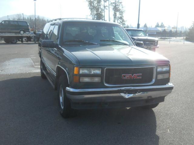 Photo of 1996 GMC SUBURBAN